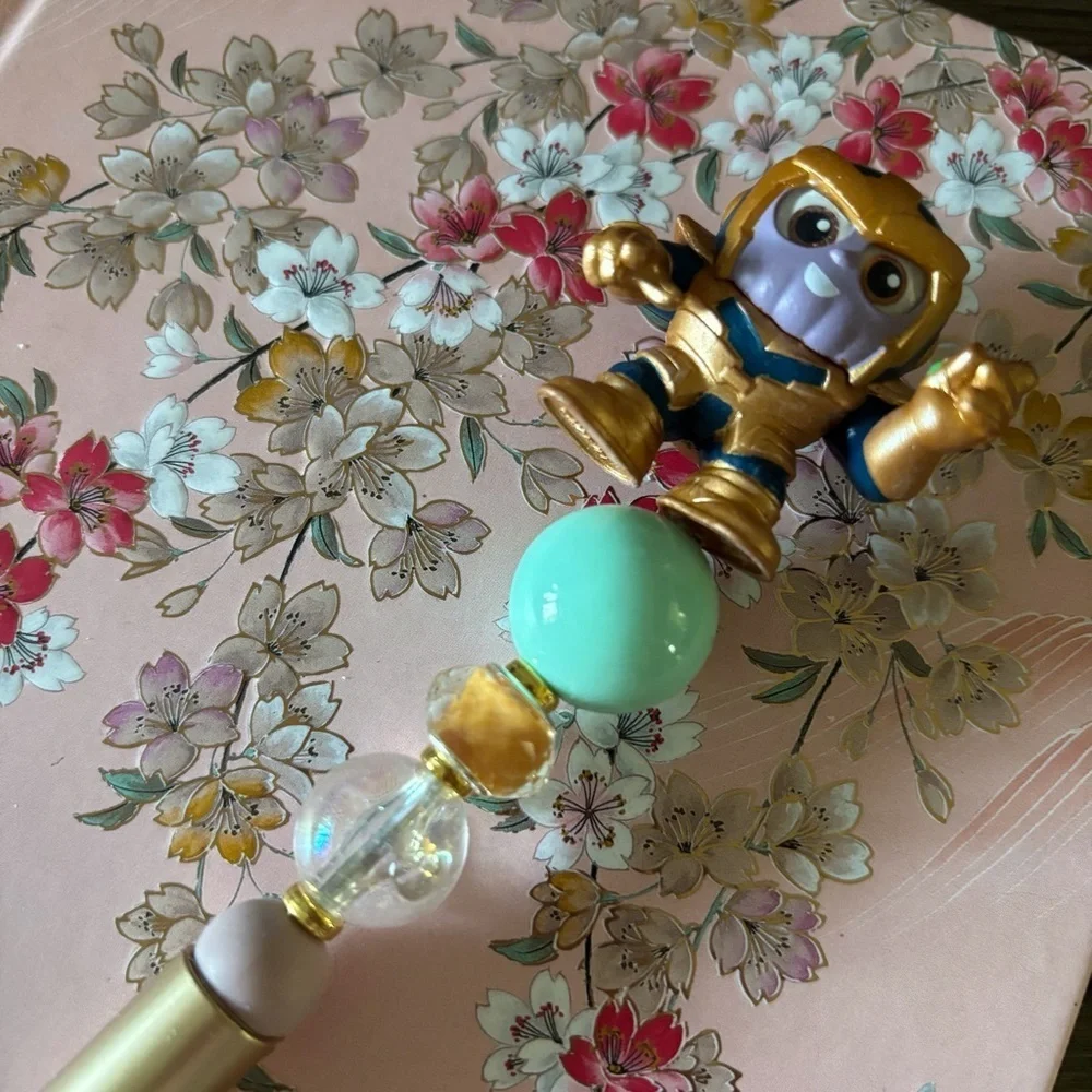 Marvel Doorables: Guardians of the Galaxy: Thanos handmade beaded pen